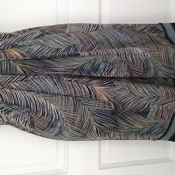 NWOT BCBGMaxazria Allover Print Halter Dress - Picture 3 of 12